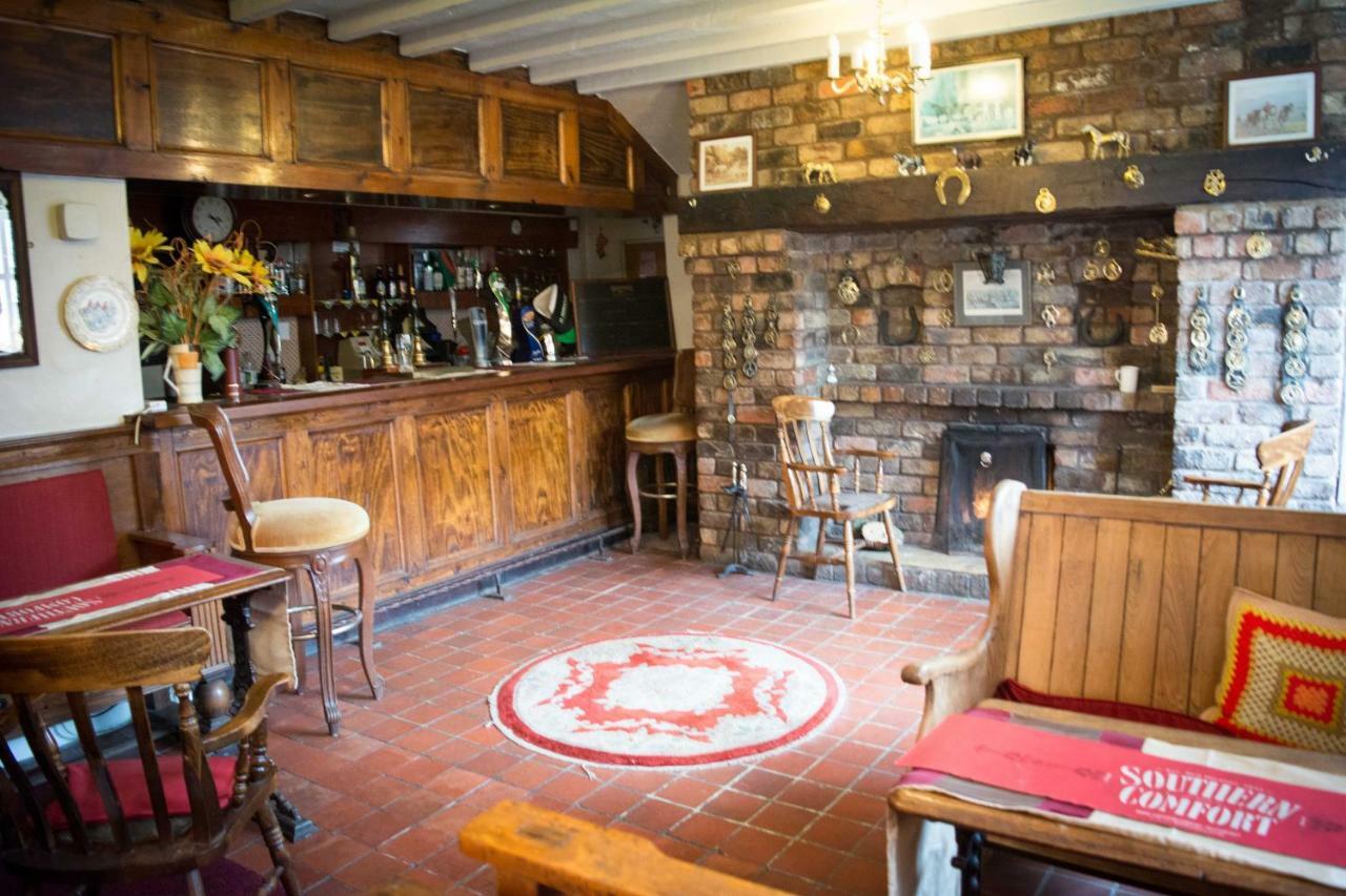 The Benbow Inn At Ruyton-Xi-Towns Zewnętrze zdjęcie