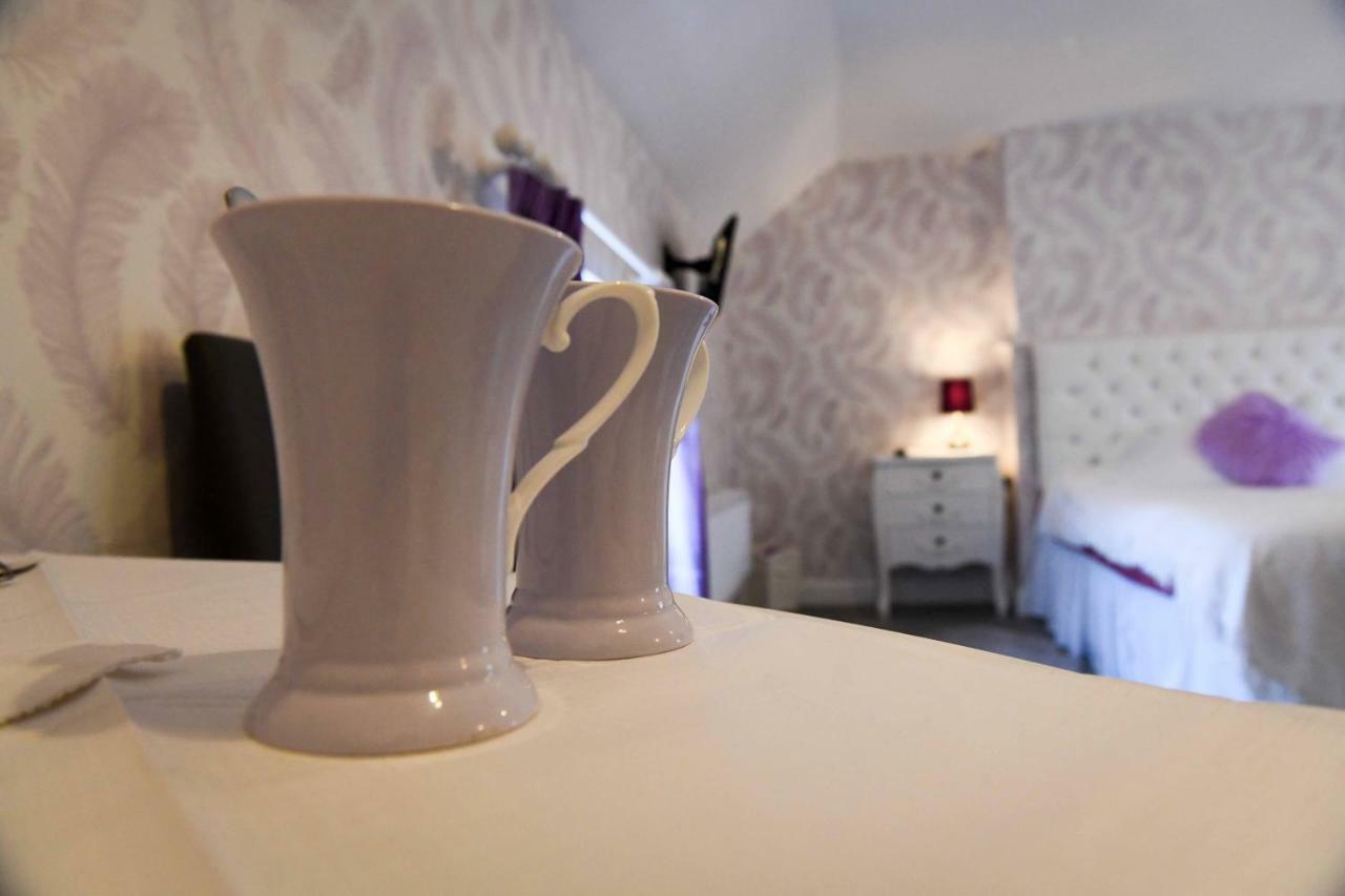 The Benbow Inn At Ruyton-Xi-Towns Zewnętrze zdjęcie